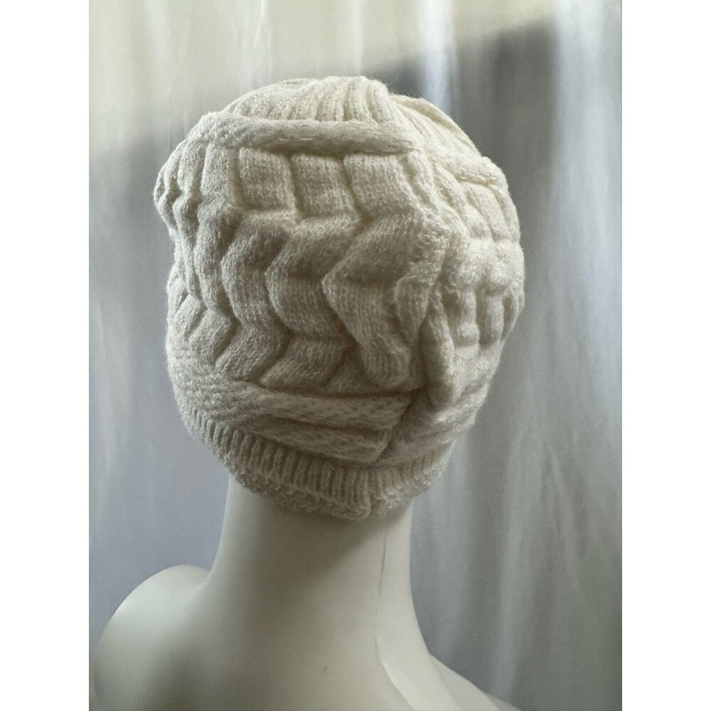 DAIMARAN Alicia Women's Wool Knitted Beanie Winter Hat White ONE SIZE - Picture 2 of 6